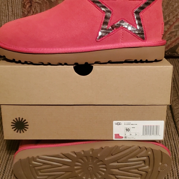 Shoes - Picture 1 of 2